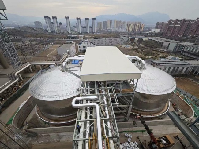 96b24a04f9704801893e40c2bbe5be8e